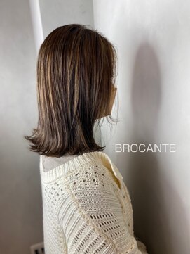 ラトリエ ブロカント 立川北口店(L'atelier BROCANTE) ヌーディベージュ 3Dハイライト 外ハネ ロブ エアータッチ