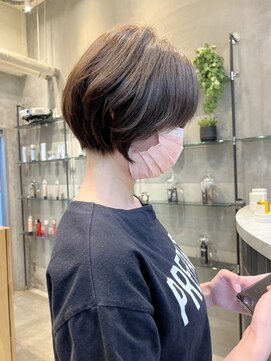 レーヴバイロンド 仙台(Reve by Lond) 似合わせ小顔ショート　黒髪　グレージュカラー
