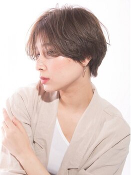 スピンヘアフラッフィ(Spin hair fluffy)の写真/【JR茨木駅/ビエラ茨木】白髪をしっかりカバーしたい方も白髪ぼかしでオシャレに♪艶やかで上品な仕上がり!