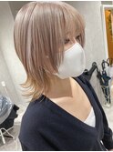 ペールミルクティーベージュナチュラルウルフ