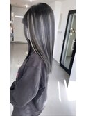 【梅田】ハイライトカラーホワイトハイライトコントラストカラー