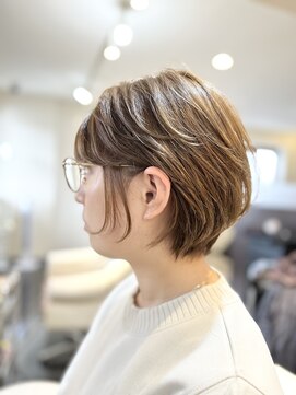 セルディック ヘアー(Seludique Hair) 耳かけショート