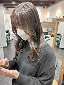 アルコイリスバイドールヘアー(ARCOIRIS by Dollhair) シアーグレージュラベンダーミルクベージュ艶髪透明感