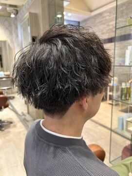 ビス リアン 川口店(Vis lien) センターパートウルフカットツイストスパイラルパーマゆるめ黒髪