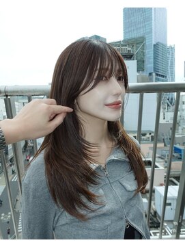 スタニング 渋谷(STUNNING.) レイヤーカット　ハッシュカット　顔まわり