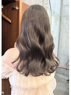 ノイ(noii) 透明感グレージュ