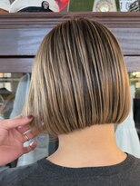 スリー(three)&nbsp;シャドウルーツ