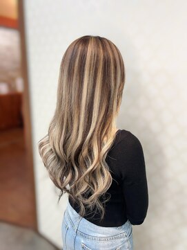 ブランシスヘアー(Bulansis Hair) ハイライトロング