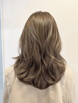 ムード(MOOD,)&nbsp;イメチェン/ピンクベージュ/アンブレラカラー/前髪/銀座駅