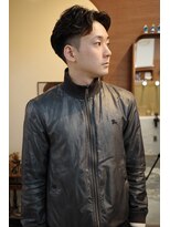 エディ(Edy) メンズセンターパートニュアンスパーマコンマバング韓国ヘア岡山
