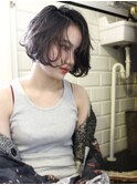 黒髪ショートボブ