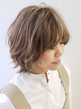 サラソージュ(SARA SO JU)の写真/ショートヘアだからこそのフォルムを見極め、どこから見てもバランスのいいショートヘアスタイルに！