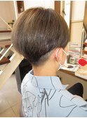 【見附・今町】ケアブリーチダブルカラーオンカラー刈り上げ女子
