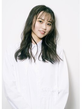 キッカ(kicca) 【kicca】ミディアムoイルミナカラー無造作カールスタイル