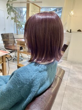 ブレンドバイハピネス(Blend by happiness) 切りっぱなし ボブショート 前下りボブ ピンクラベンダーカラー