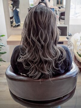 アラ サッポロ アサブ(ala sapporo asabu) 【ALA】☆エアタッチバレイヤージュスタイル☆