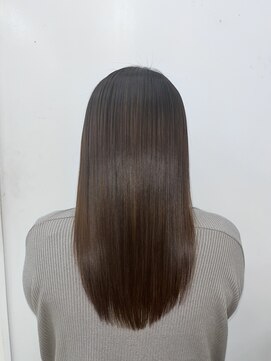 レオ 幸手(Leo) 20代30代40代髪質改善カラーアッシュベージュ艶感ストレート