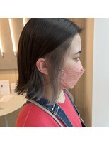 シダ(sida SAIIN) 20代30代耳かけイヤリングカラー切りっぱなしボブ