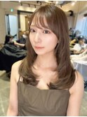 ロングレイヤー/斜めバング/グレージュカラー/シルキーベージュ