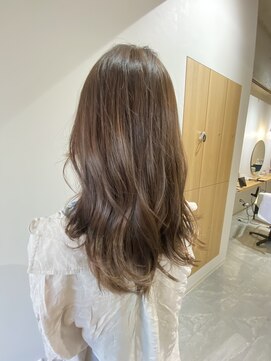 パラゴ(PARAGO.) 《緑橋/女性サロン》ホワイトペール×暗くないくすみカラー