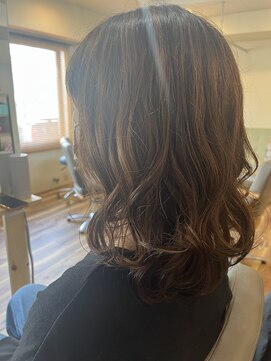 サロン ウナ(Salon una) ミディアム/ベージュ/ハイライト