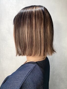 リコラックスビー 中百舌鳥(LICO LUXBE) ワンレンボブ、アンブレラカラー、インナーミルクティベージュ