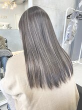 フルブリーチもいいがデザインカラーで髪色で楽しもう［ハイライトカラー/レイヤーカット/メンズ/高崎駅］