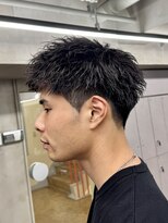 ニコ トウキョウ ロジック(nico TOKYO Logic)&nbsp;刈り上げアップバングスパイキーショートパーマスパイラルパーマ