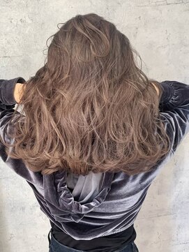 ディーバ 横浜(D.I.E.V.A) 20代30代40代ミディアムショートボブ上品ピンクオレンジベージュ