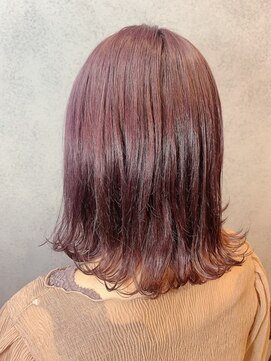ヘアサロンM 新宿 カシスピンク