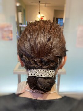 アトリエ ニューヨーク(ATELIER NEWYORK) お呼ばれヘア