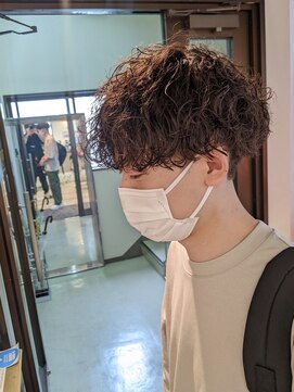 コワファーストナガサキシャンプーボーイ(COIFF1RST NAGASAKI SHAMPOO BOY) 波巻きパーマ×vマッシュ