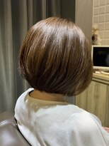 カミケンガレリア(kamiken. galleria)&nbsp;サラサラまとまる 艶感 大人ショートボブ【カミケンガレリア】