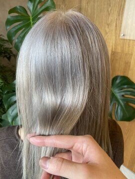 ミルバイアンフィニー(MIL by INFINI) ホワイトカラー/ハイトーン/MIL