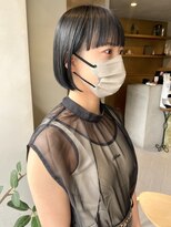 ヘアー アイス ルーチェ(HAIR ICI LUCE) 切りっぱなしボブ ブルーブラック 艶カラー