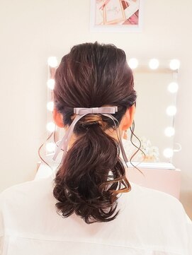 ヒャン(hyang) ゆるふわローポニー/ヘアセット