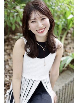 プランツヘアー 大人女性のナチュラルスタイル！シースルーバング