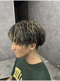 大人気メンズパーマスタイル!【ハイライトツイストスパイラル】