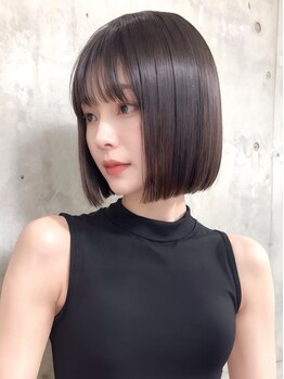 アクシス 昭和店(AXIS)の写真/顔周りでつくる貴方史上最も小顔なカット。カットで創るきらめく艶☆髪質改善へア[釧路]