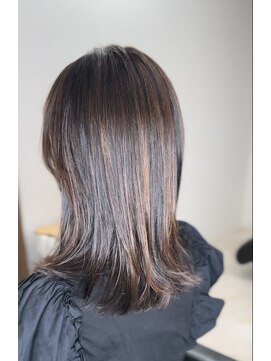 リアン(Lien) セミロングヘアー