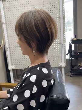 ミルシェ(MILSHE) ピアス映えショート