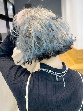 シオン(shion) 似合わせカットメルティカラーホワイトブロンド_ba445042