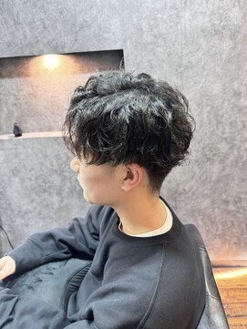 ロックス ヘアー ギャラリー(Rocks hair gallery) 癖をいかした無造作ヘア