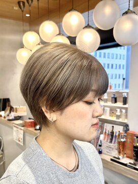 ロンドアジュール 横浜(Lond azur) ★ホワイトベージュとマッシュショートが可愛すぎる組み合わせ