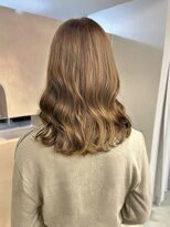 ユッカ 京橋(YUCCA)&nbsp;【 YUCCA 】ミルクベージュミディアムカールニュアンスカラー