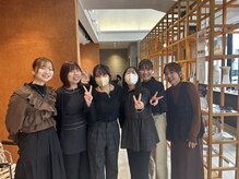 ヘアケア知識のあるスタッフが笑顔でお待ちしてます。