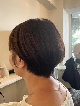 グレイヘアも◎ひし形丸みショートボブ【恵比寿KIMIDORI】