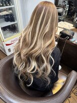 ヘアーデザインルアナ(Hair design Luana.)&nbsp;ミルクティーベージュ ハイライト 【シールエクステ】