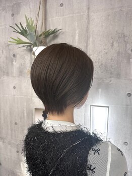 シュシュ(Chouchou.)の写真/ショートヘア・ボブスタイルはお任せ!!360度どこから見ても美しいフォルムのショートスタイルをご提案―
