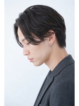 ボイスヘア(voice hair) 30代40代メンズへ贈るニュアンスパーマ/大人センターパート